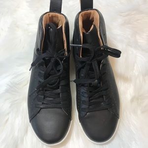 MOBS Essential high top sneakers for women.